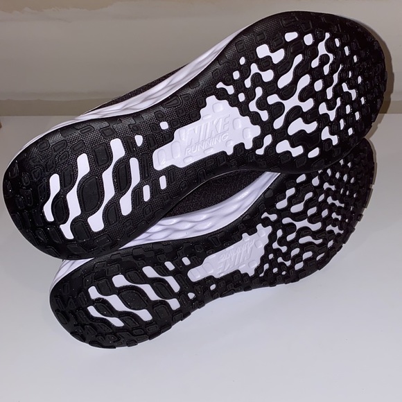Nike Men revolution 6 running shoes - Picture 10 of 12